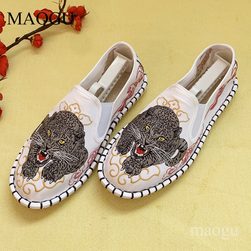 Unisex Chinese Style Embroider - Men'S Shoes With Toes recension och pris