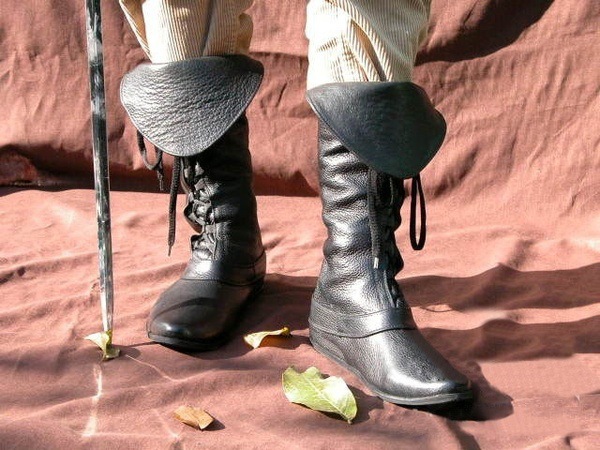 Halloween Victorian Renaissanc - Men'S Shoes Louis Vuitton recension och pris